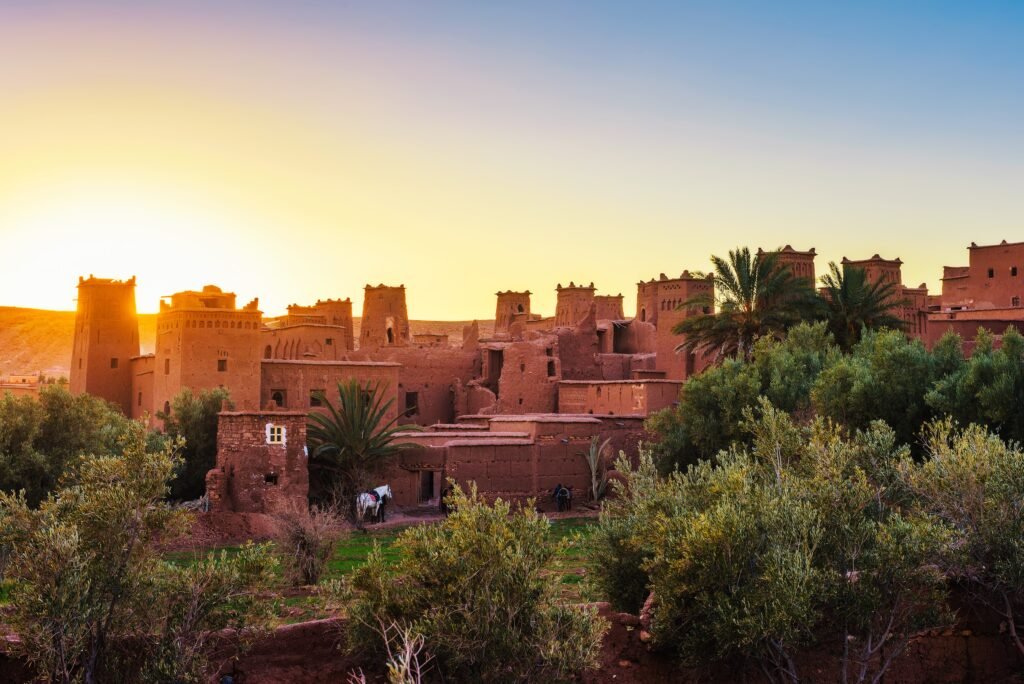 sunset-ancient-city-ait-benhaddou-morocco-min